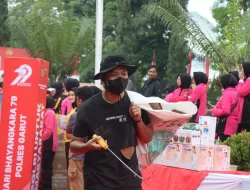 Bukan Cuma Jadi Tukang Cilok, Polisi di Garut Nyamar Jadi Tukang Rongsok