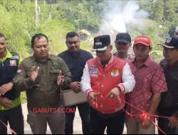 Camat Garut Kota Resmikan Jalan Poros Cihanduleum Cimuncang, Bukti Nyata Semangat Gotong Royong